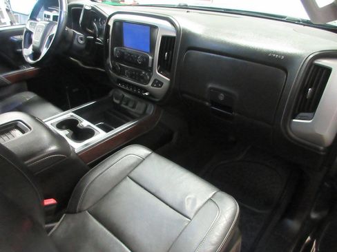 Used 2017 GMC Sierra 1500 SLT image 16