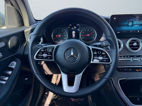 Used 2022 Mercedes-Benz GLC 300 4MATIC Coupe image 12