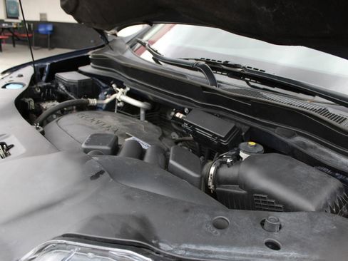 Used 2016 Honda Pilot Touring image 49