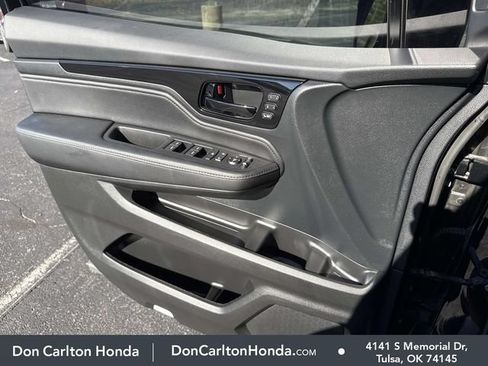 Used 2023 Honda Odyssey Elite image 7