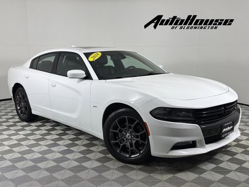 Used 2018 Dodge Charger GT image 1
