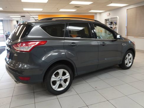 Used 2016 Ford Escape SE w/ Equipment Group 201A image 12