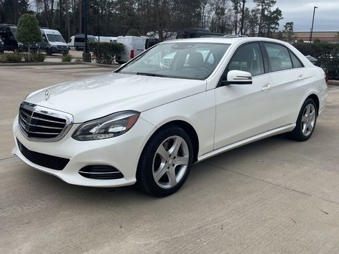 Used 2015 Mercedes-Benz E 350 Sedan image 1
