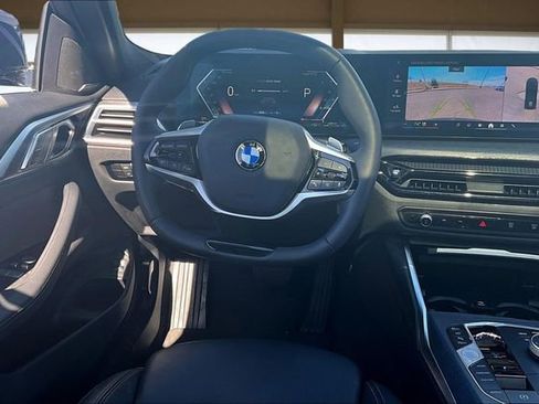 Used 2025 BMW 430i Coupe w/ Premium Package image 5