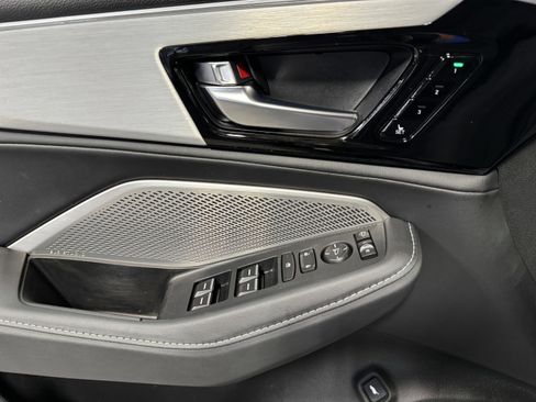 Used 2024 Acura MDX FWD w/ Technology Package image 18