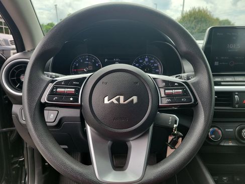 Used 2024 Kia Forte LXS FWD image 22