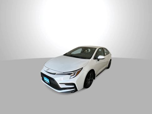 Certified 2025 Toyota Corolla SE image 4