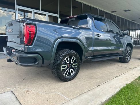 Used 2022 GMC Sierra 1500 AT4 w/ AT4 Preferred Package AWD/4WD image 7