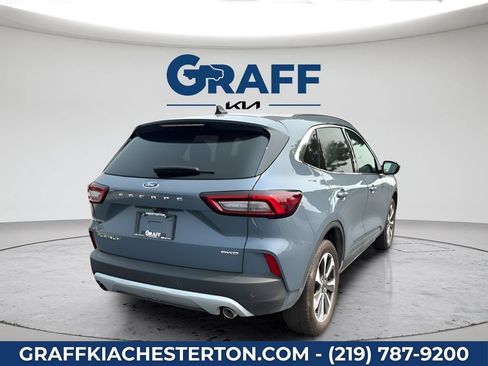 Used 2023 Ford Escape Platinum AWD/4WD image 8