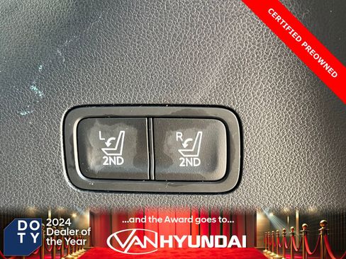 Certified 2025 Hyundai Santa Fe SEL image 18