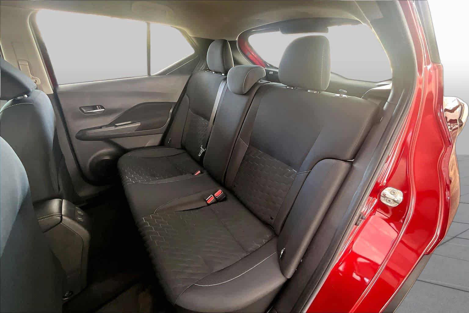 Certified 2023 Nissan Kicks SV FWD image 19