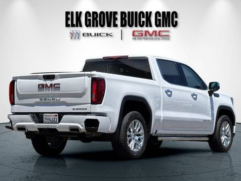 Used 2023 GMC Sierra 1500 Denali w/ Technology Package AWD/4WD image 4