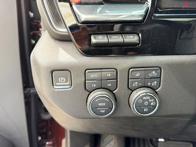 Used 2024 Chevrolet Silverado 3500 LTZ w/ LTZ Plus Package AWD/4WD image 26