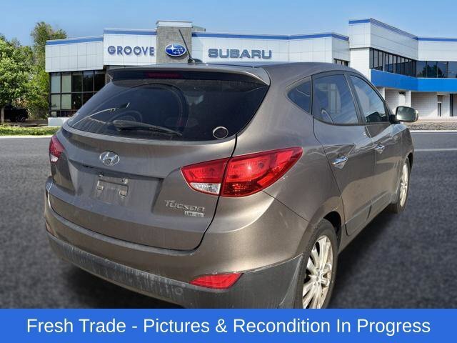 Used 2013 Hyundai Tucson Limited w/ Premium Pkg FWD image 5