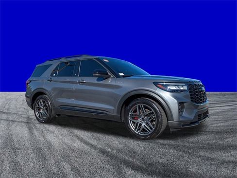 Certified 2025 Ford Explorer ST-Line w/ Premium Package image 2