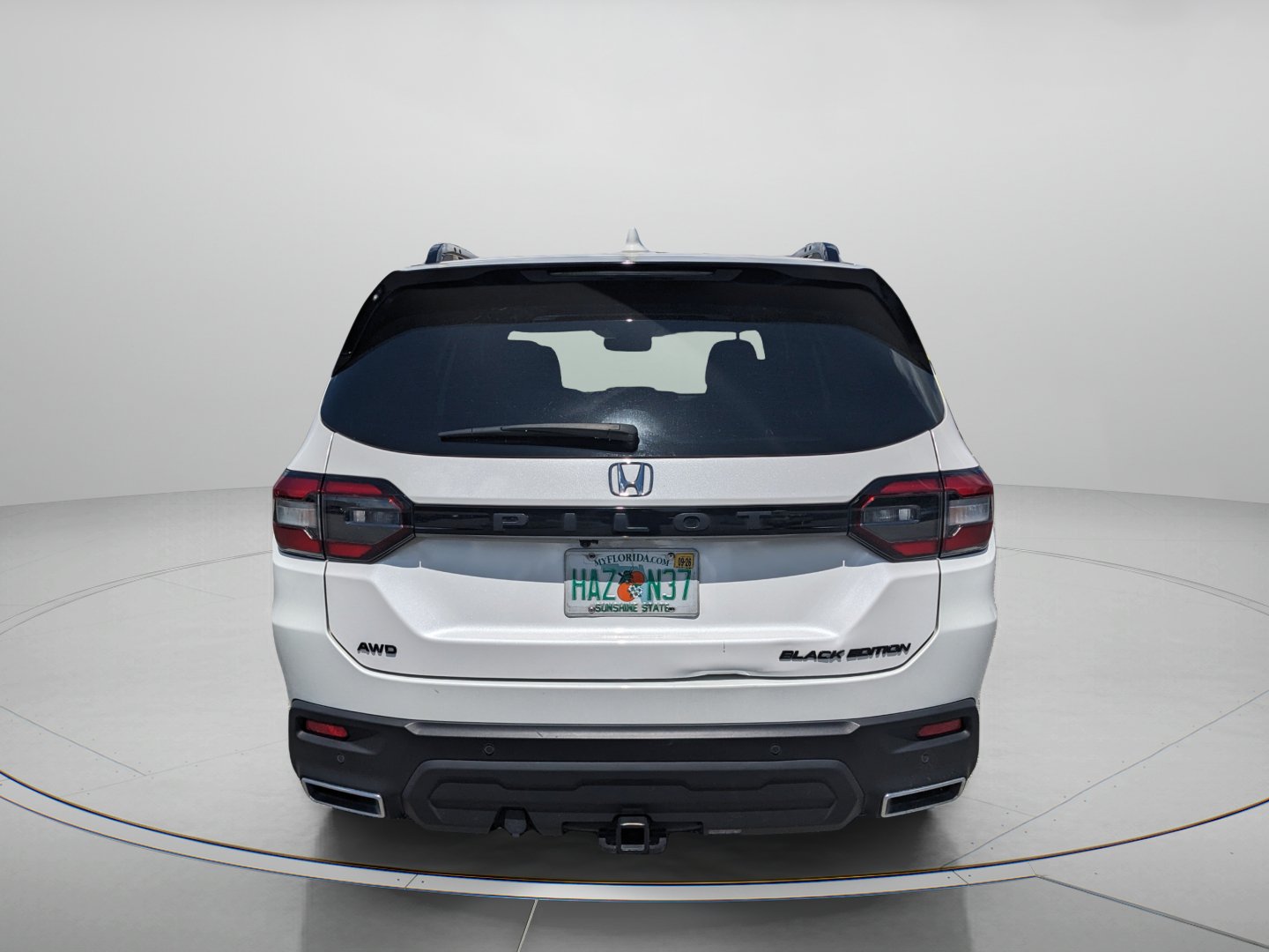 Used 2025 Honda Pilot Black Edition image 7