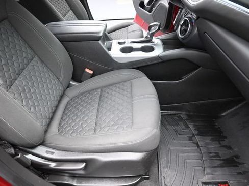 Used 2020 Chevrolet Blazer LT FWD image 28