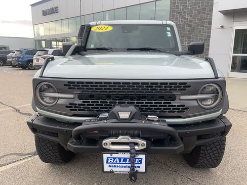 Used 2024 Ford Bronco Everglades image 9