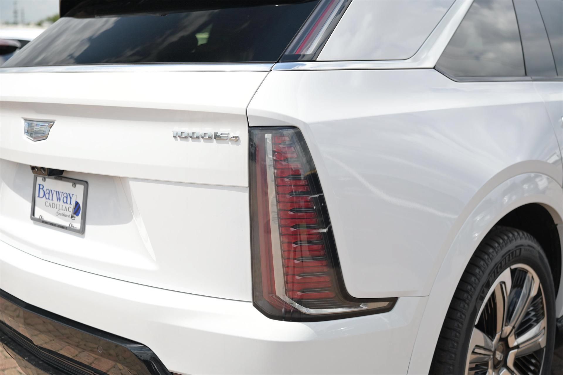 New 2025 Cadillac Escalade IQ Luxury 2 AWD/4WD image 19