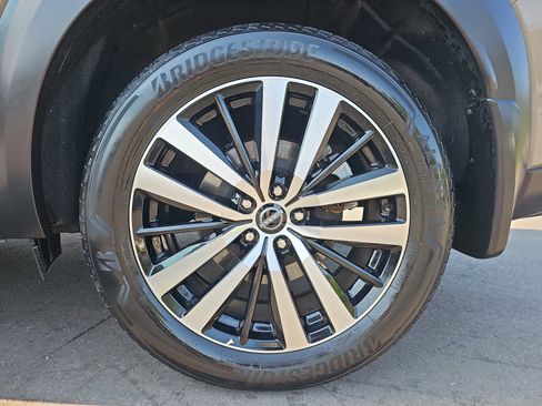 Used 2023 Nissan Pathfinder Platinum AWD/4WD image 68