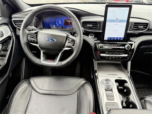 Certified 2022 Ford Explorer ST w/ Equipment Group 401A image 8