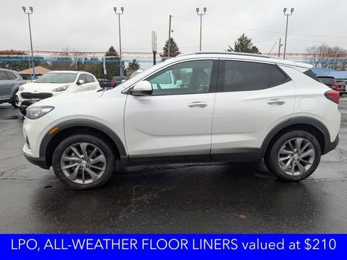 Certified 2023 Buick Encore GX Essence w/ Experience Buick Package image 5