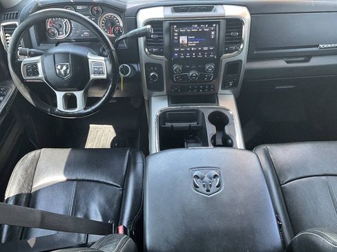 Used 2018 RAM 2500 Laramie AWD/4WD image 9