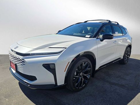 New 2026 Toyota Crown Signia image 7