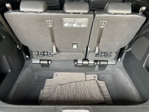 Used 2023 Honda Odyssey Touring image 11