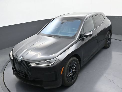 Used 2024 BMW iX xDrive50 w/ Premium Package AWD/4WD image 31