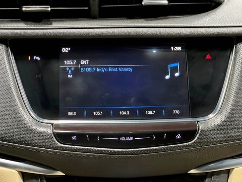Used 2019 Cadillac XT5 FWD image 23