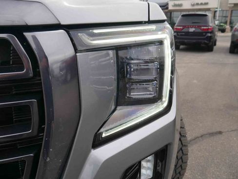 Used 2024 GMC Yukon XL AT4 w/ Technology Package AWD/4WD image 26