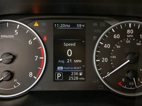 Used 2025 Nissan Sentra S image 18