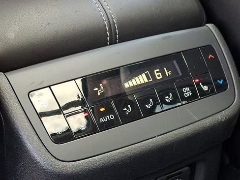 Used 2022 Nissan Pathfinder Platinum w/ Cargo Package AWD/4WD image 15