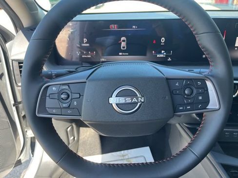 New 2026 Nissan Sentra SR w/ Floor Mat Package FWD image 13