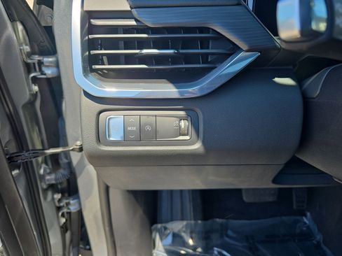 Used 2024 GMC Acadia Elevation w/ Black Edition FWD image 28