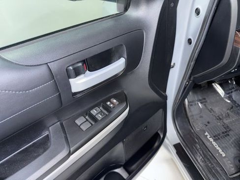 Used 2019 Toyota Tundra Limited w/ Limited Premium Package image 12
