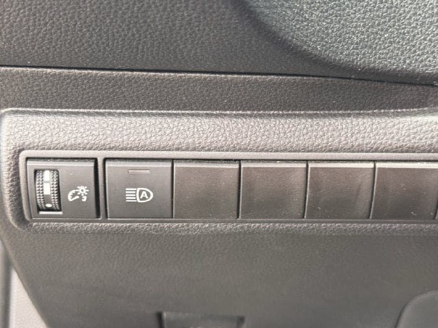 Used 2025 Toyota Corolla LE FWD image 23