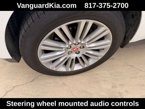 Used 2020 Jaguar F-PACE Premium image 8