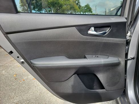 Used 2023 Kia Forte GT-Line w/ GT-Line Technology Package FWD image 9