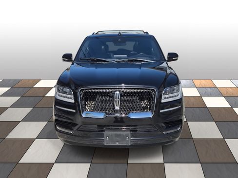 Used 2020 Lincoln Navigator Reserve w/ Equipment Group 208A Reserve image 2