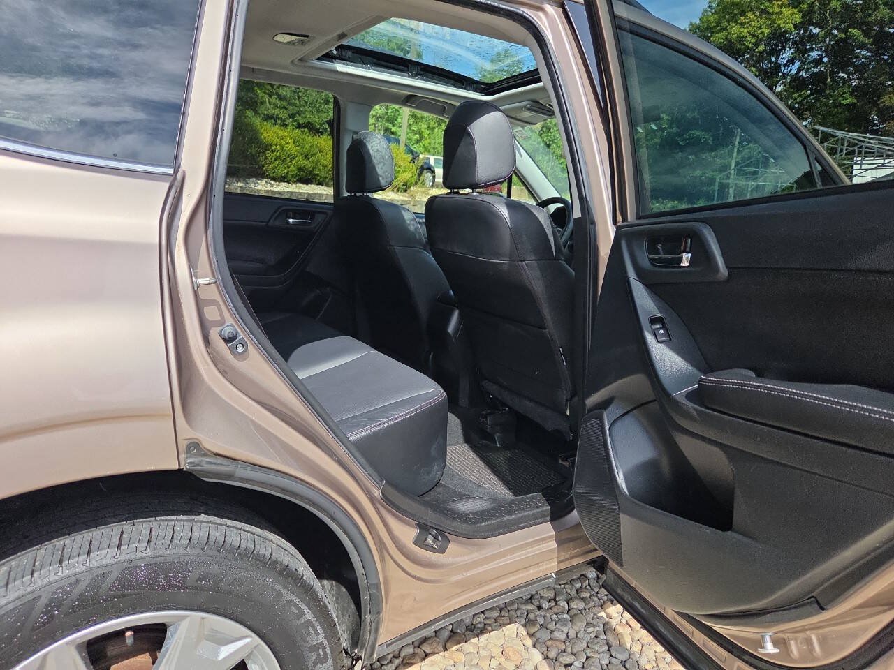 Used 2015 Subaru Forester 2.5i Limited w/ Popular Package #1 AWD/4WD image 21