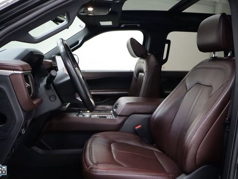 Used 2024 Ford Expedition Max Limited image 12