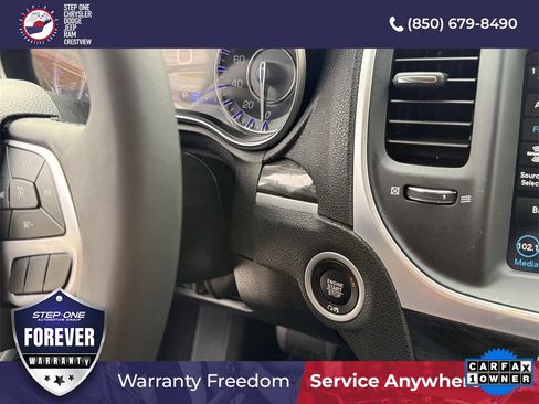 Used 2022 Chrysler 300 Touring image 24