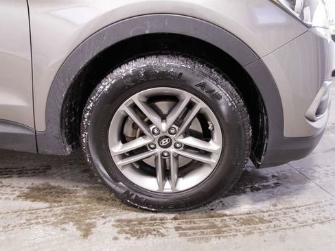 Used 2018 Hyundai Santa Fe Sport image 10