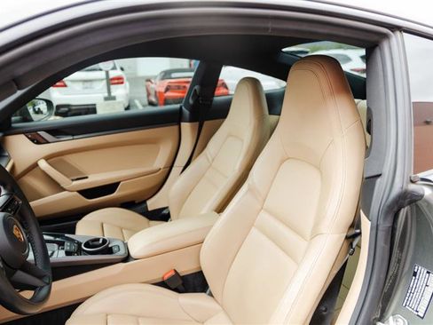 Used 2020 Porsche 911 Carrera RWD image 19