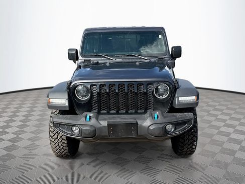 Certified 2023 Jeep Wrangler Unlimited w/ Convenience Group AWD/4WD image 2