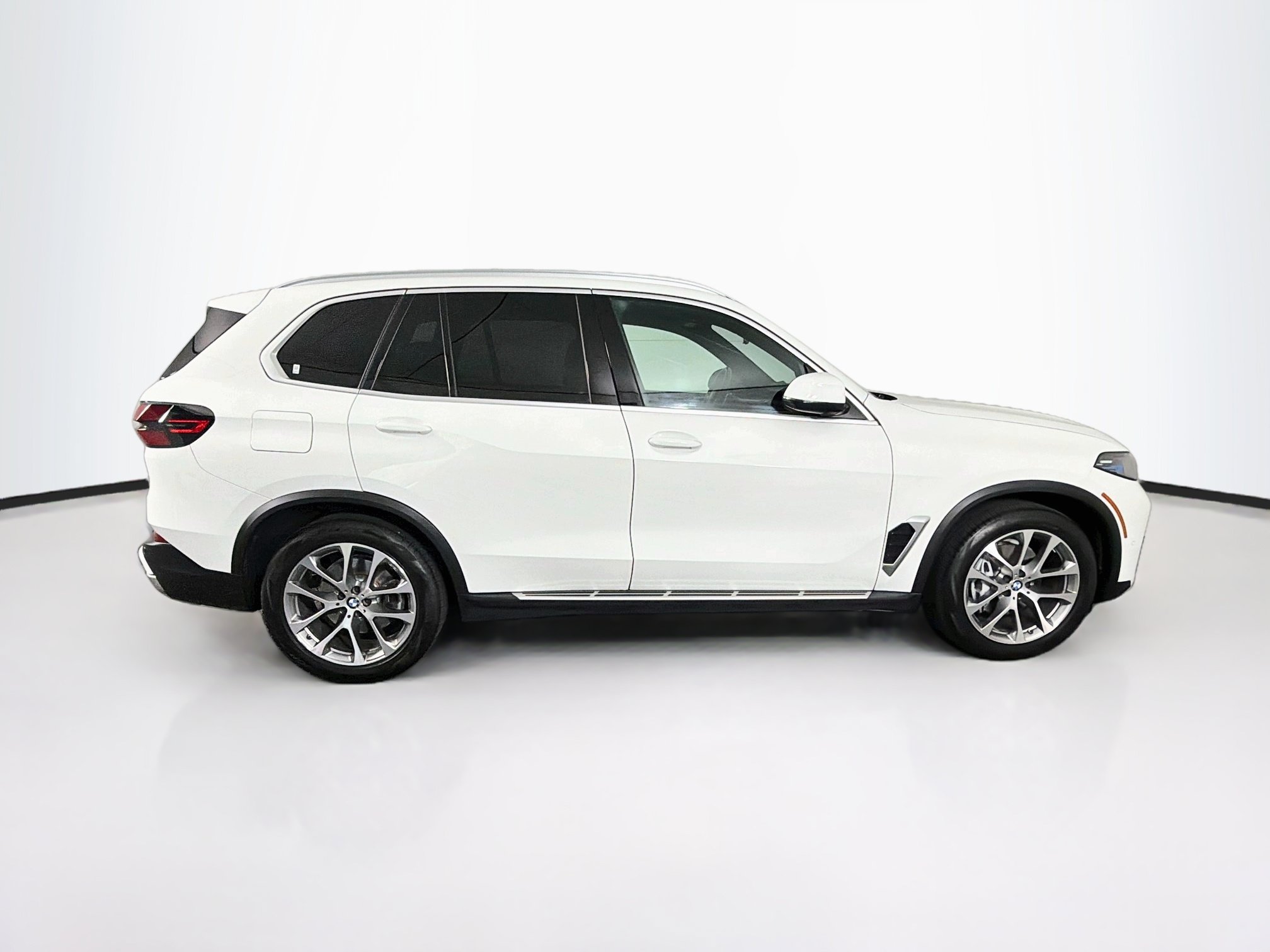 Used 2026 BMW X5 xDrive40i AWD/4WD image 10