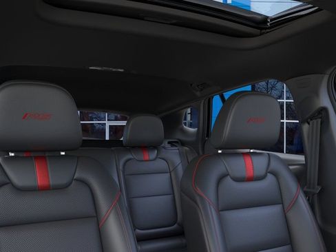 New 2026 Chevrolet Trax RS w/ Sunroof Package FWD image 24