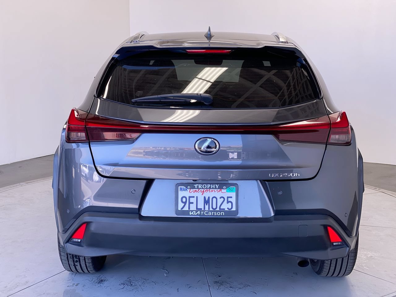 Used 2023 Lexus UX 250h FWD w/ Accessory Package (Z1) image 4